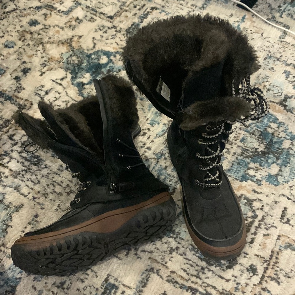Amazing Merrell WINTER hiking boots!